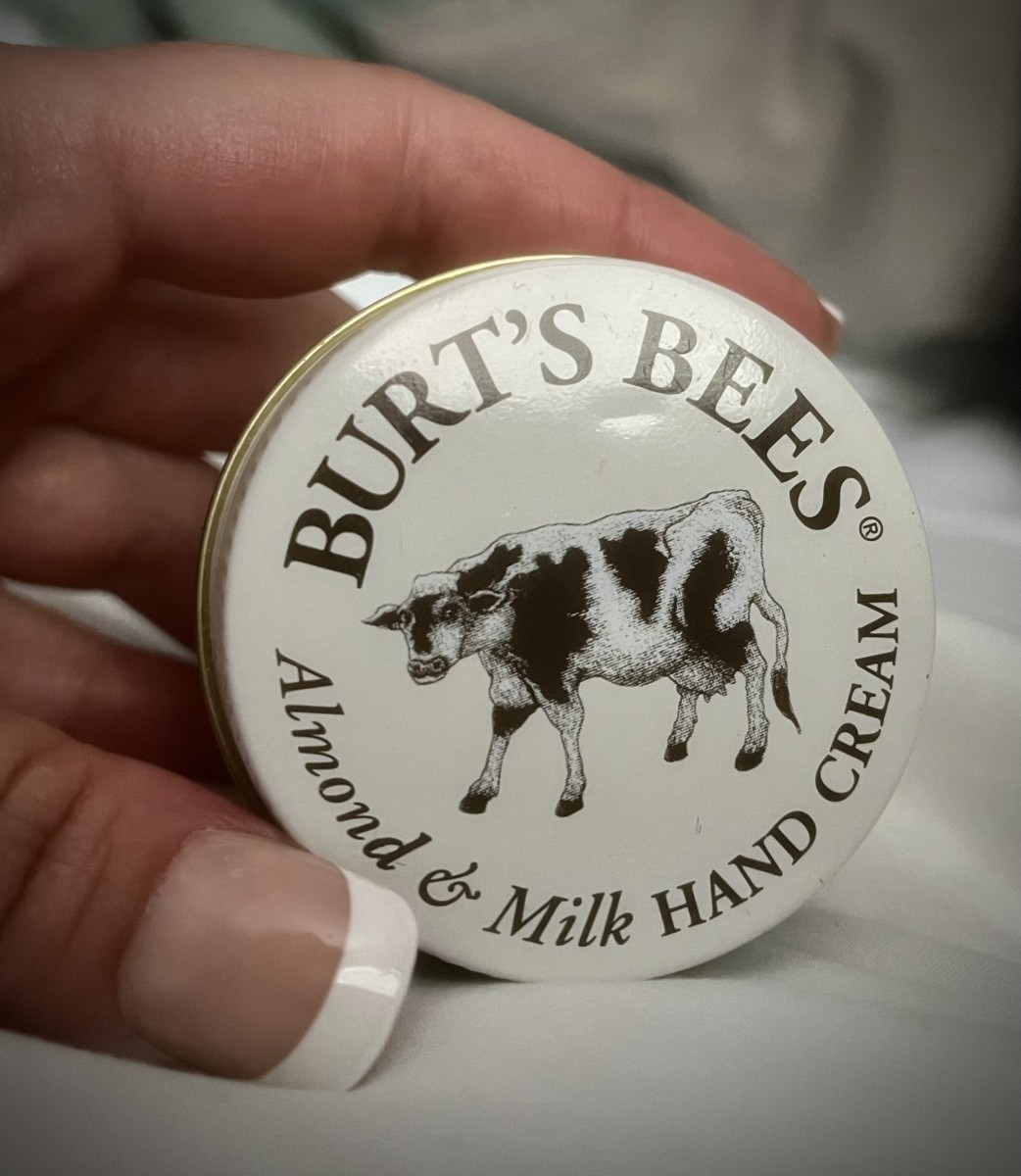 Burt's Bees Almond and Milk Hand Cream Review