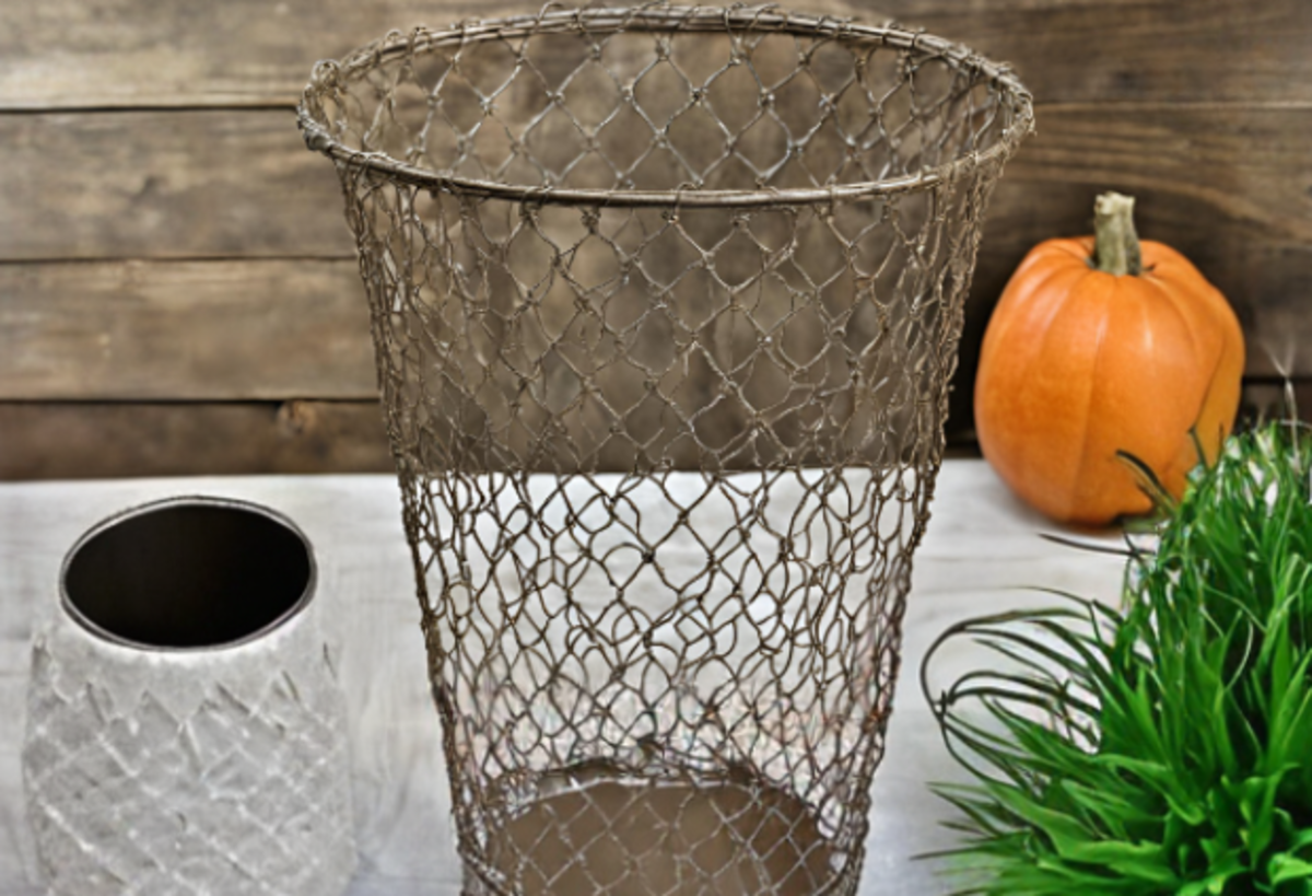 15 Delightful Dollar Tree Wire Waste Basket Crafts