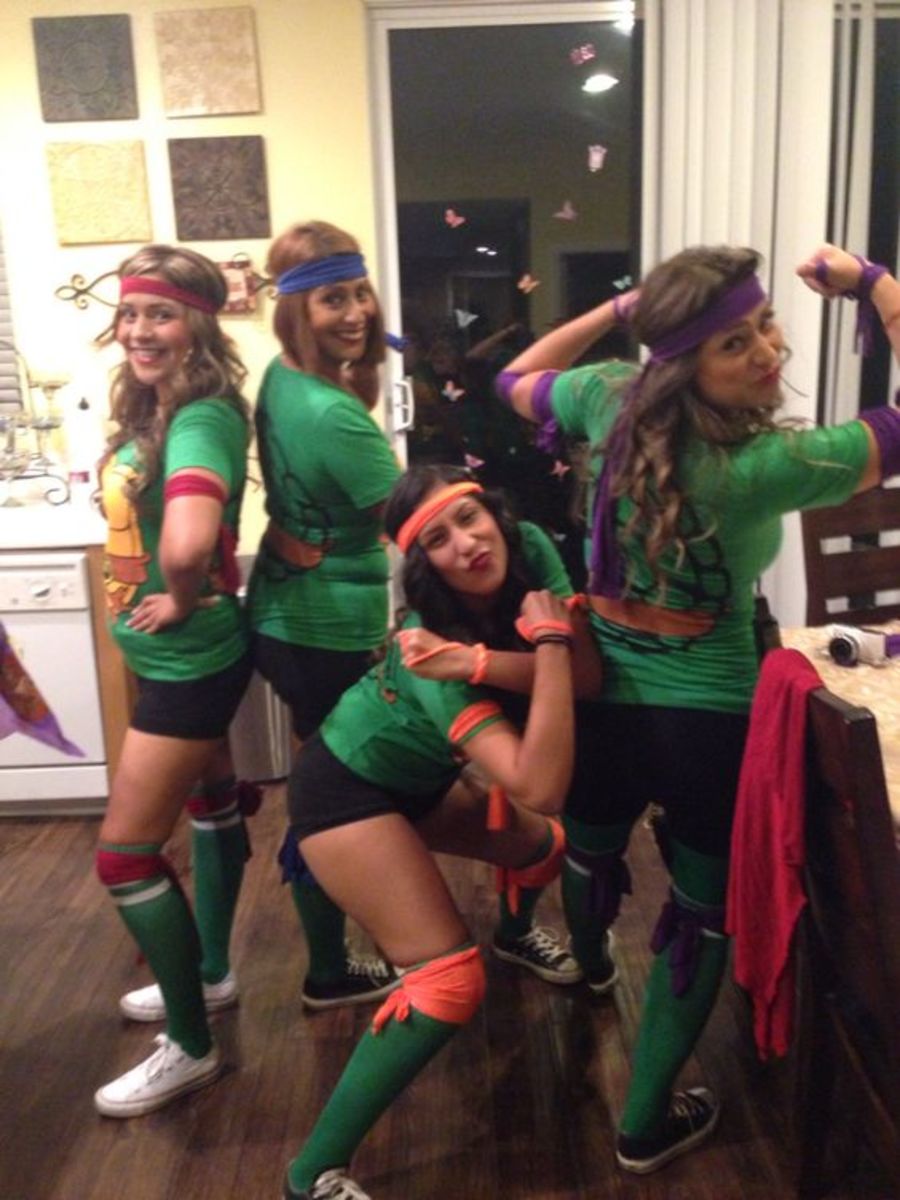 55+ Awesome Sorority Halloween Costume Ideas for You and the Gal Squad ...