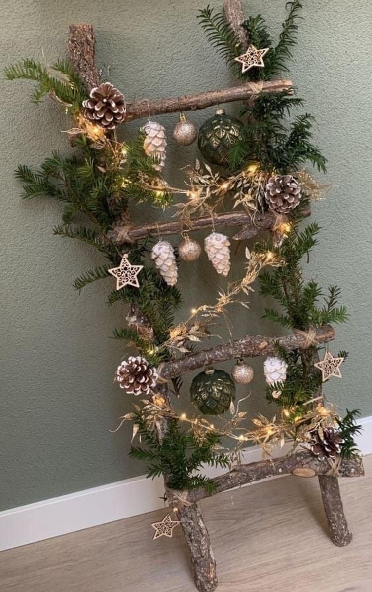 50+ Budget-Friendly Christmas Decorations You Can Make Quickly!