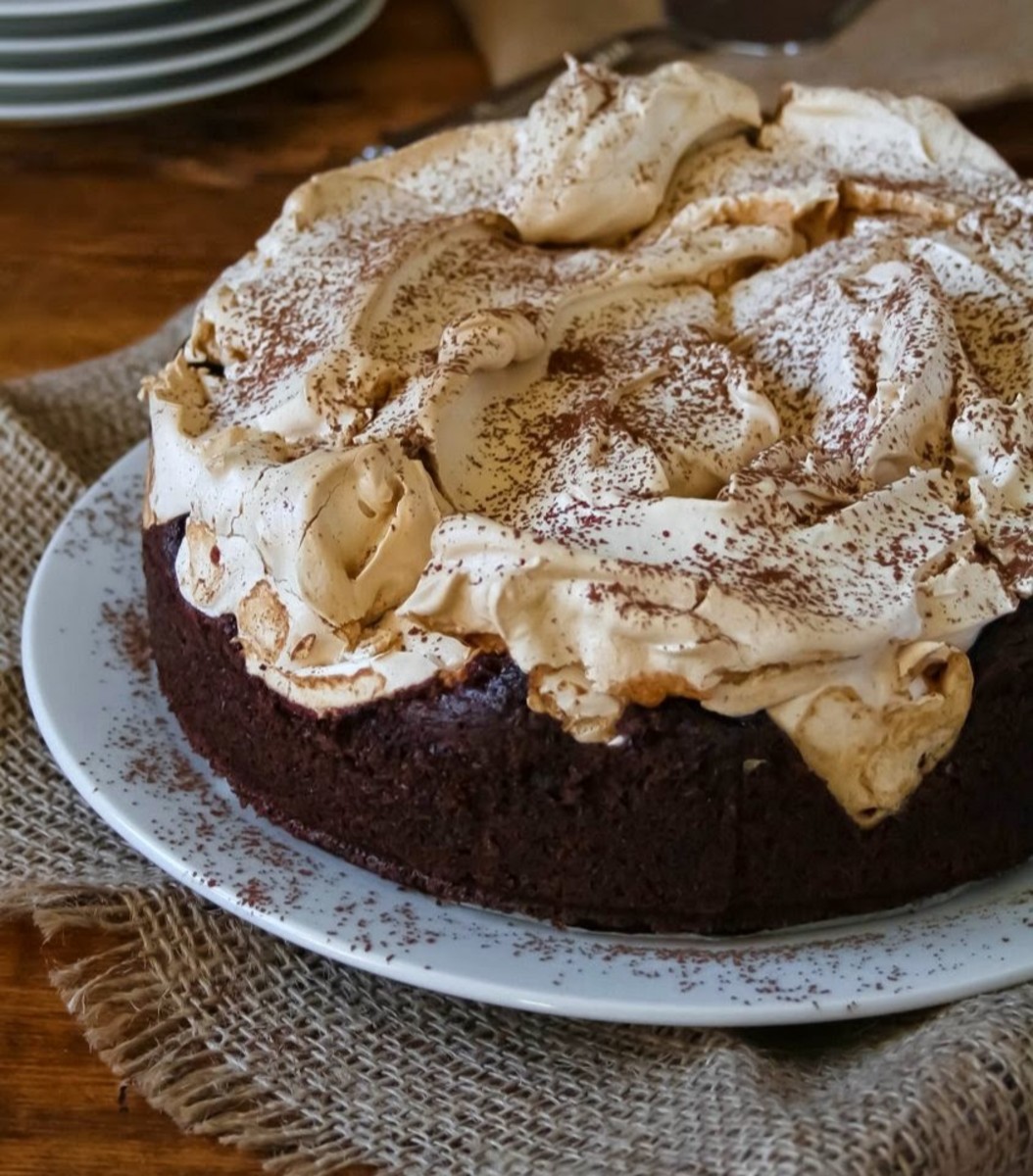 Chocolate Cloud Meringue Cake Recipes As Dessert
