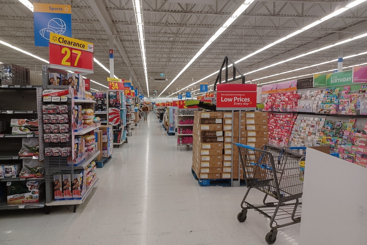 'Target Baby' Takes Trip to Walmart and Is Instantly Unimpressed ...