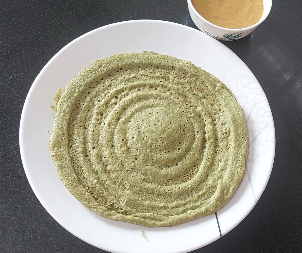 Green Gram Dosa or Pesarattu