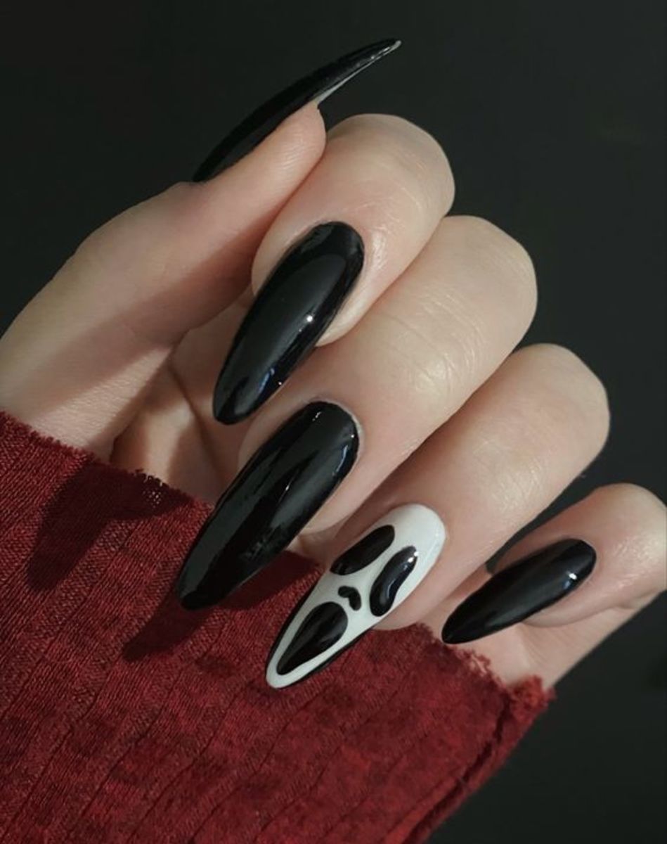 awesome-halloween-nail-art-designs