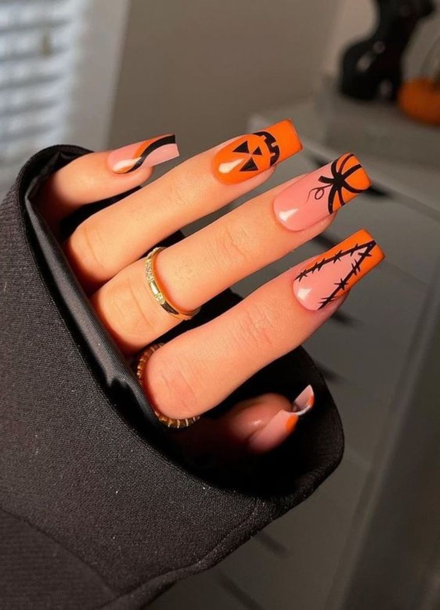 awesome-halloween-nail-art-designs