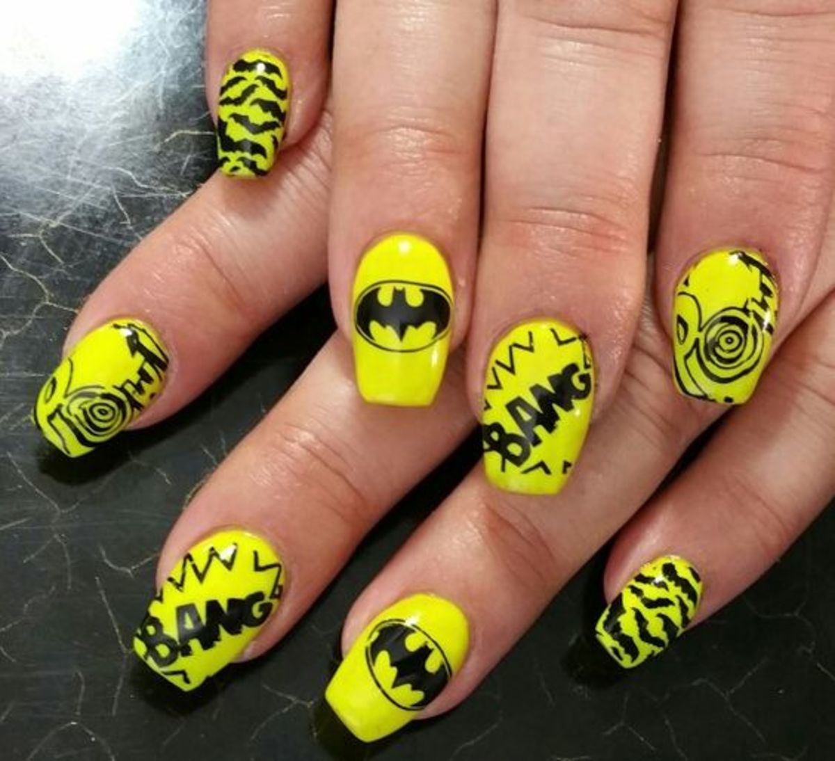 awesome-halloween-nail-art-designs