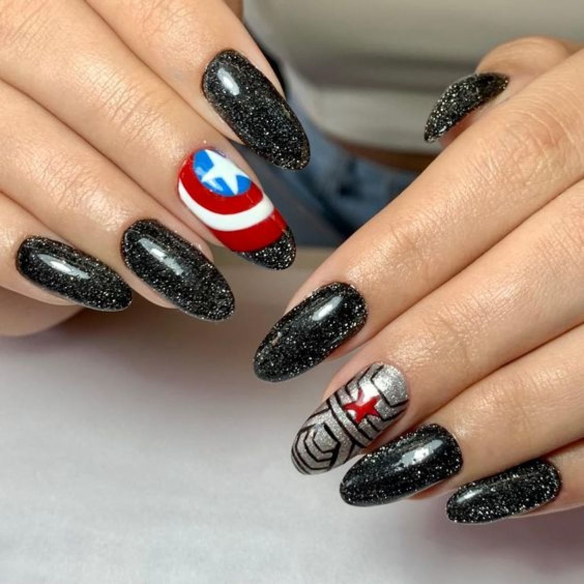 awesome-halloween-nail-art-designs