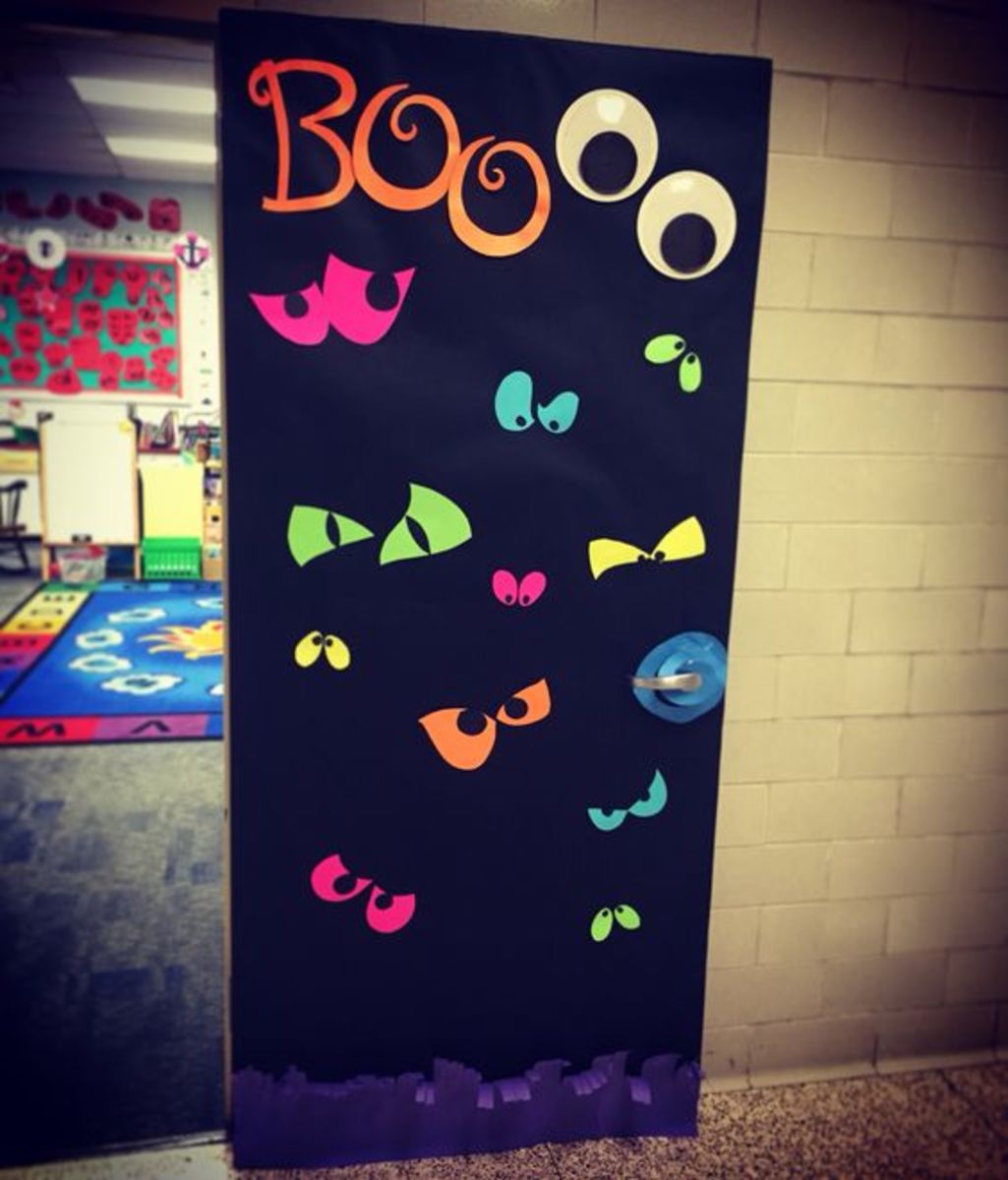 25+ DIY Halloween Classroom Door Decorations - HubPages