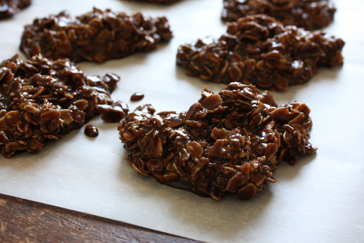 5 Easy Chocolate Desserts: Delicious and Simple Recipes to Satisfy Your Sweet Tooth