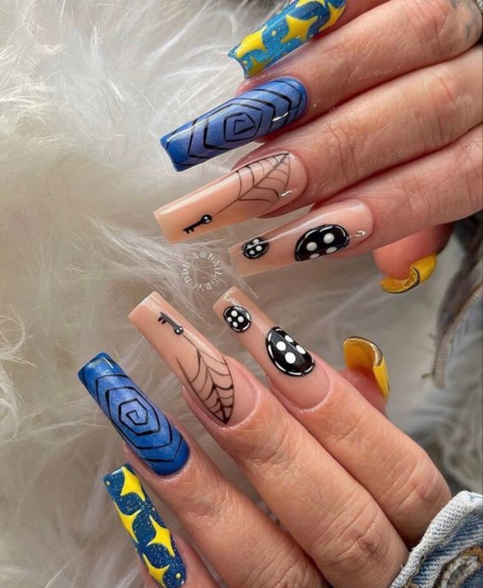 awesome-halloween-nail-art-designs