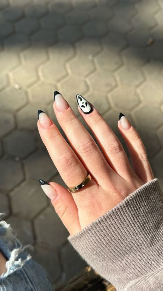 awesome-halloween-nail-art-designs