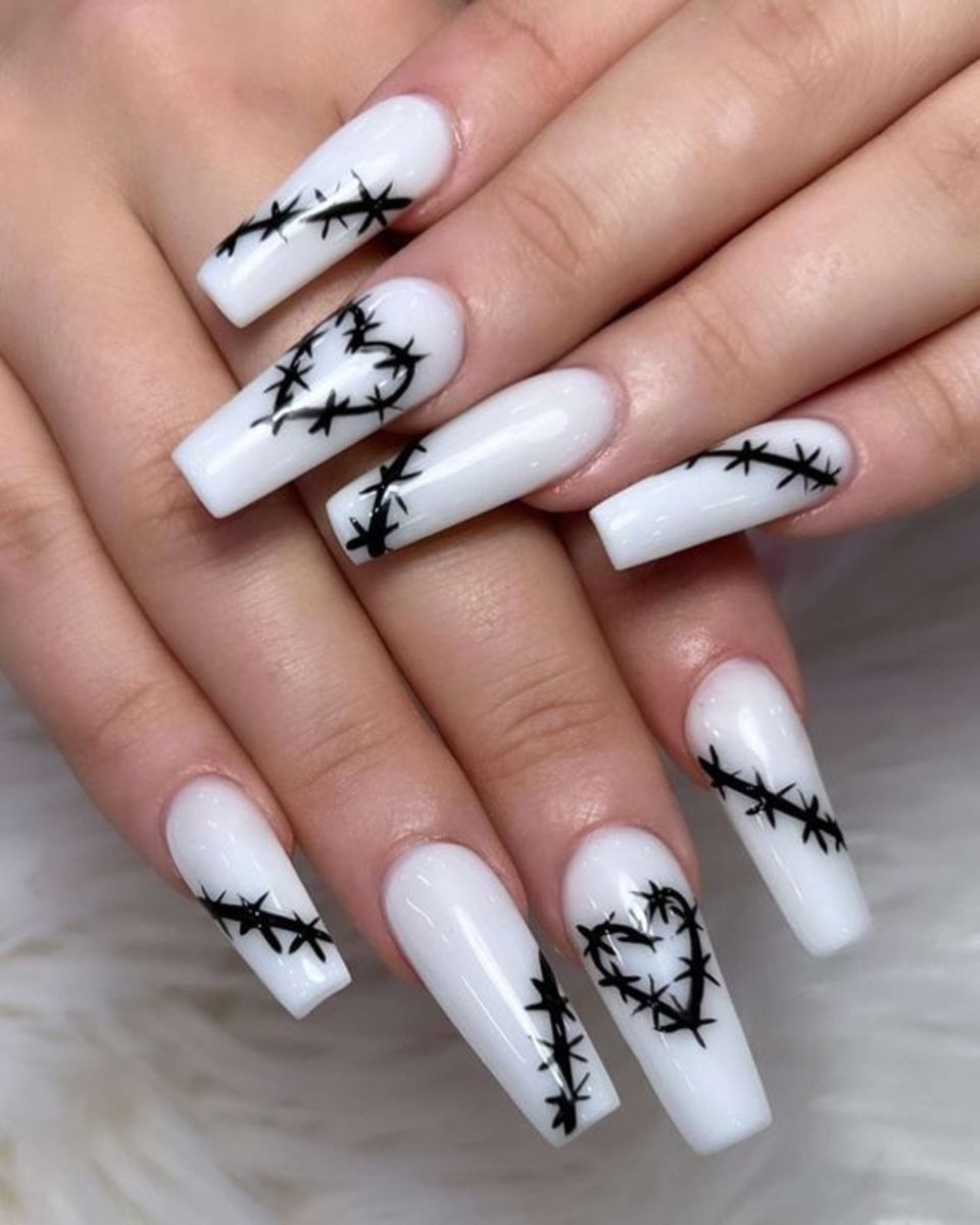 awesome-halloween-nail-art-designs