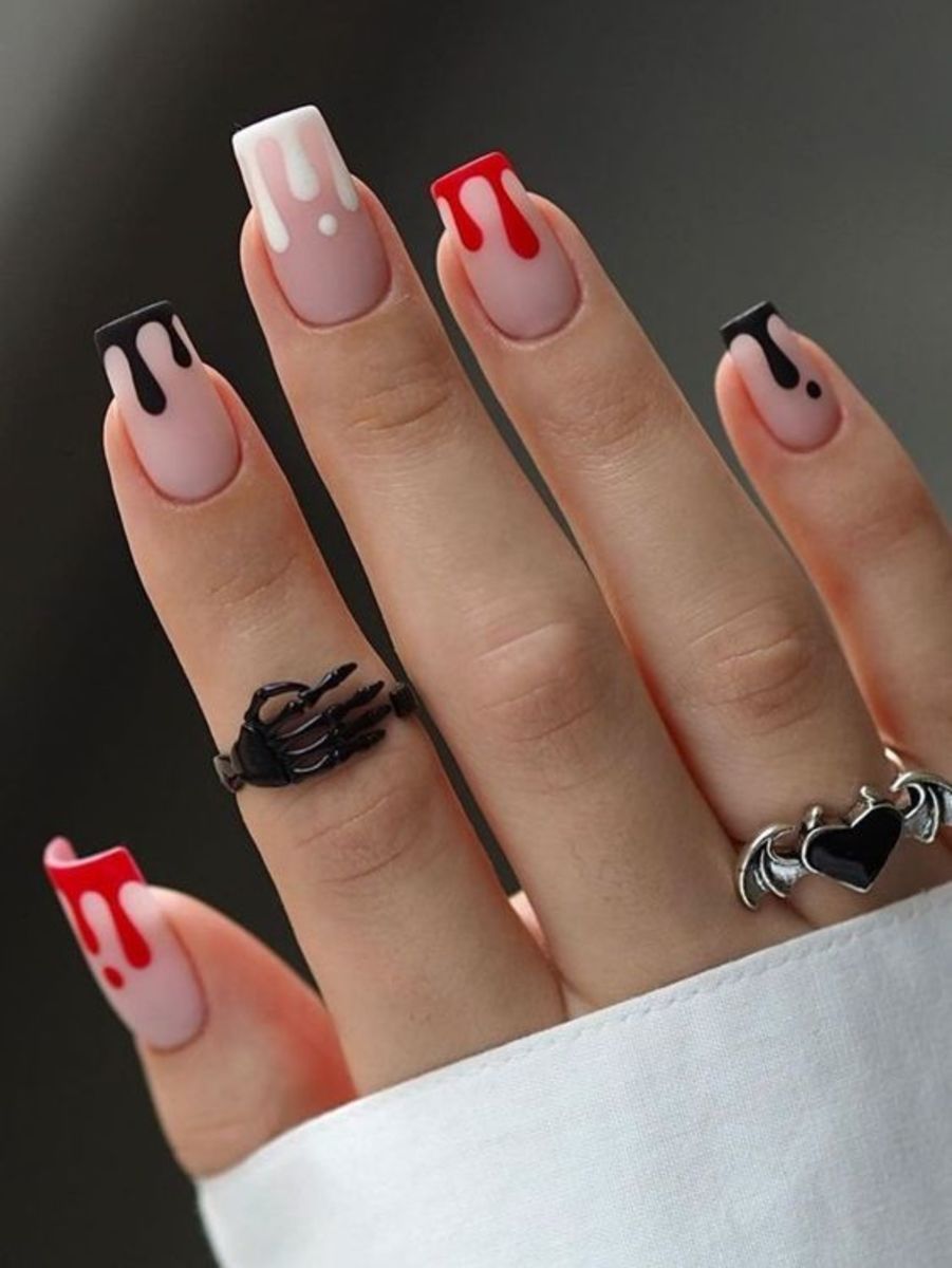 awesome-halloween-nail-art-designs