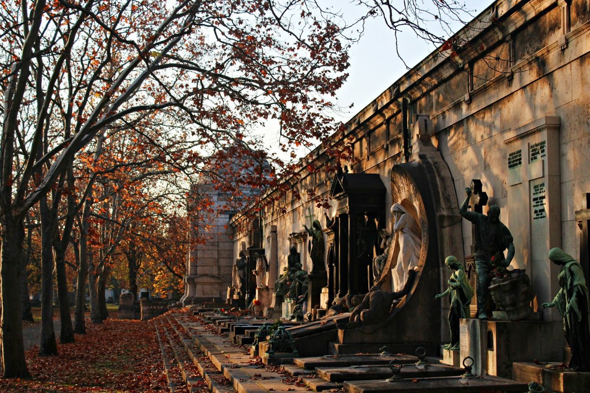 Kerepesi Cemetery is the Pére-Lachaise of Budapest