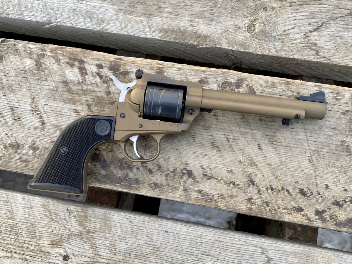 Gun Review - Checking Out  The Ruger Super Wrangler 22LR/22mag