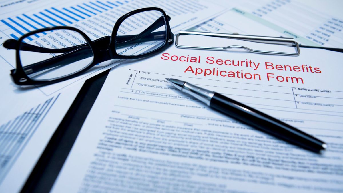 The 5 Benefits of Taking Social Security at 62
