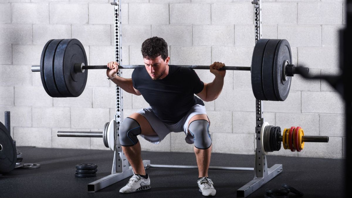 Back Squats vs. Front Squats: Which Is Better?