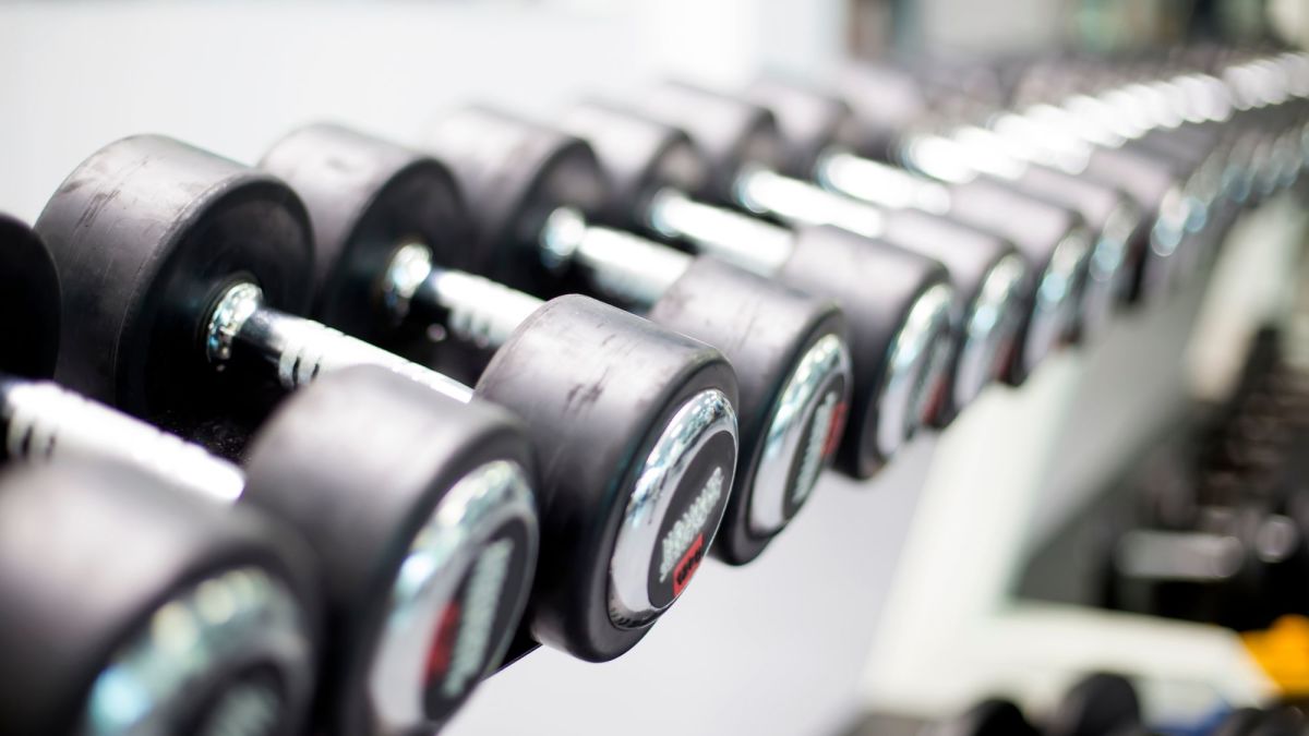 How to Maintain and Care for Weights or a Dumbbell Set