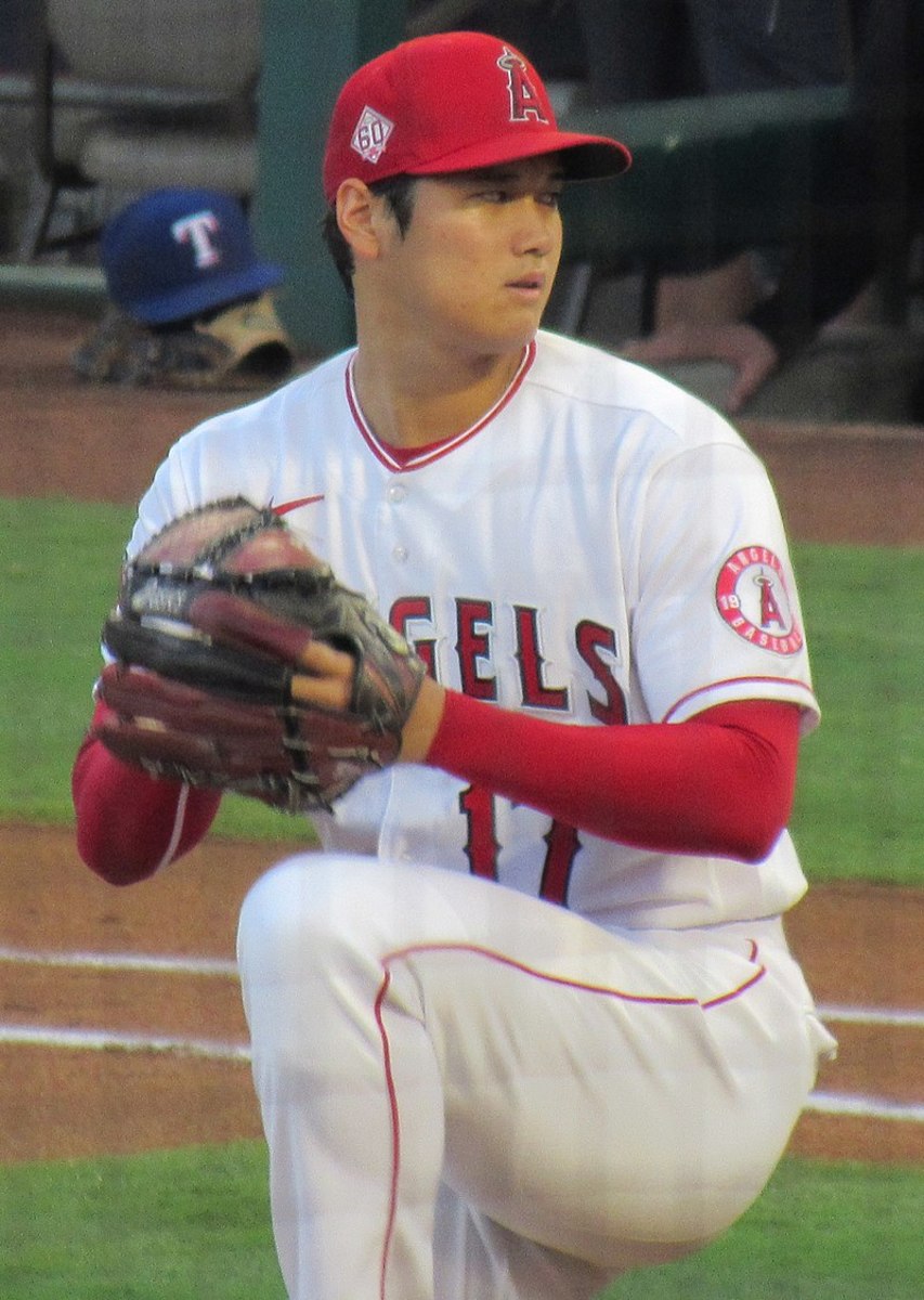 The New Babe Ruth: Shohei Ohtani, The Star of Stars - HubPages