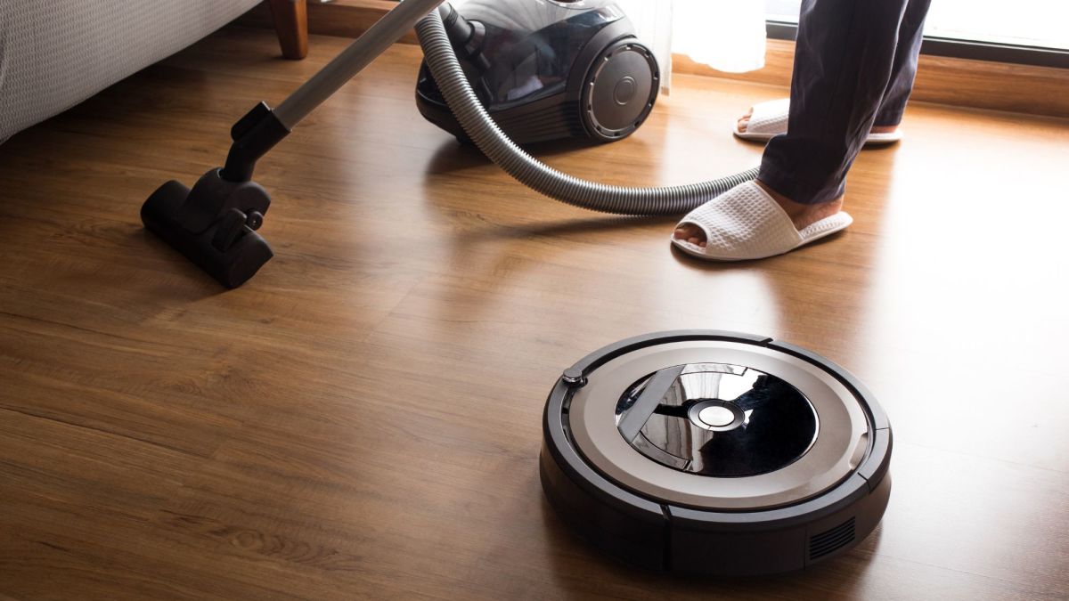 222+ Clever and Funny Roomba Names for Your Robot Vacuum