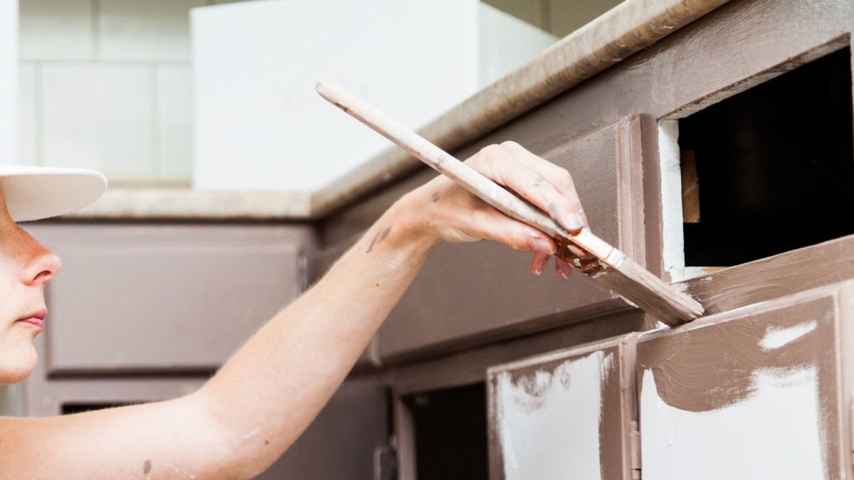 Here’s How to Spray Paint Kitchen Cabinets