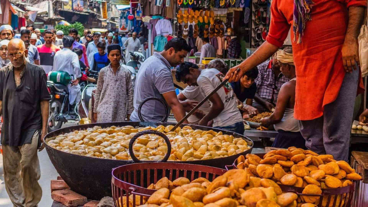 Chandni Chowk: The Moonlit Indian Bazaar Where History Lives