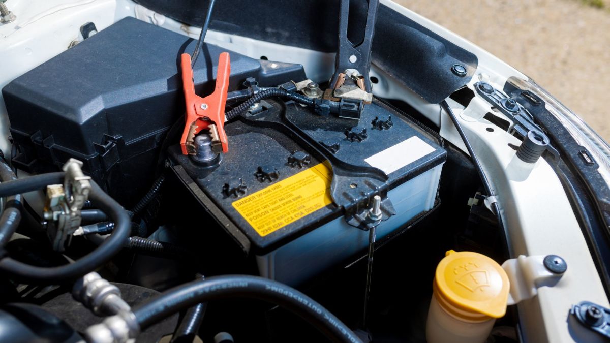 10 Common Signs of a Bad Car Battery