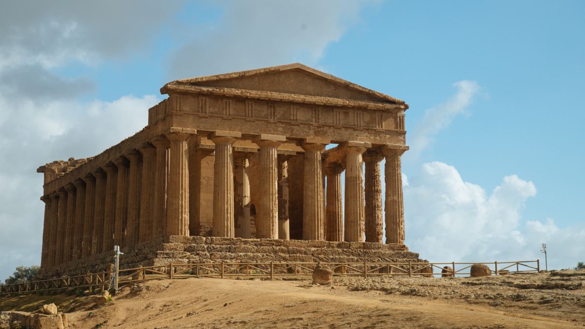 Parthenon – A Symbolic Architectural Structure of Athens