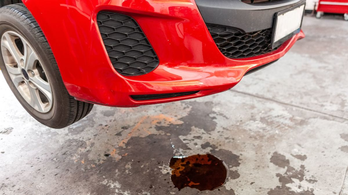 5 Reasons Your Car Might Be Losing or Leaking Oil