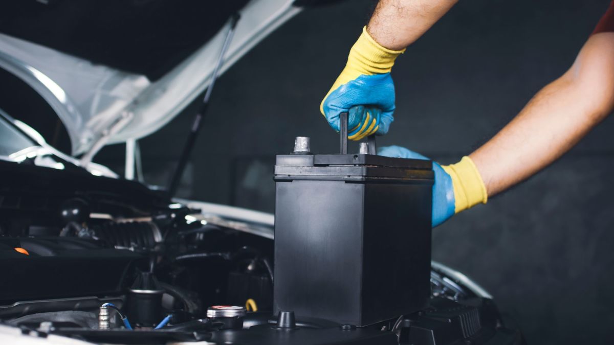 Choosing a Car Battery: How to Find the Right Size, Brand, and Rating