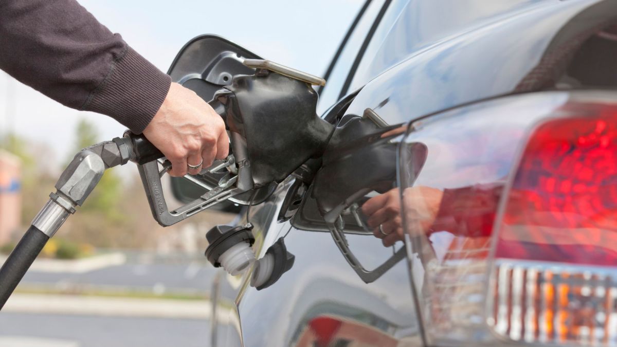10 Gas-Saving Tips to Improve Gas Mileage and Save Money