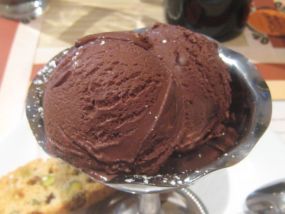 How to Make Delicious Homemade Chocolate Ice Cream