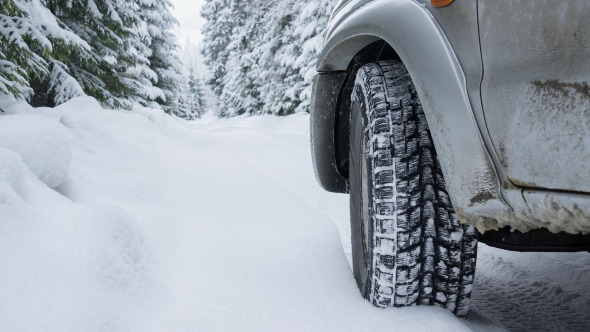 8 Tips to Give Tires More Traction in the Snow