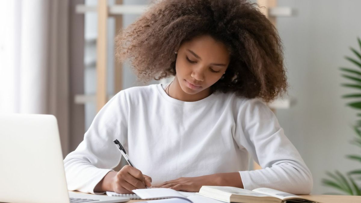 12 Tips on How to Write a Winning Scholarship Essay