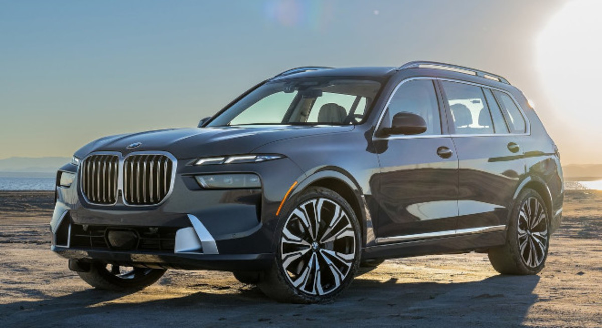5 Cars With the BMW S68 Engine - AxleAddict