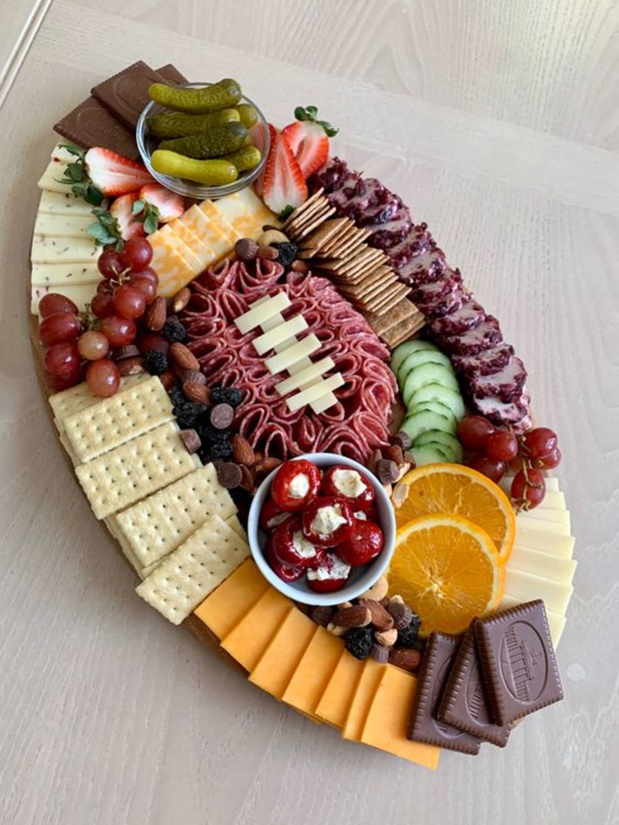 35+ Delicious Thanksgiving Charcuterie Boards to Gobble Holidappy