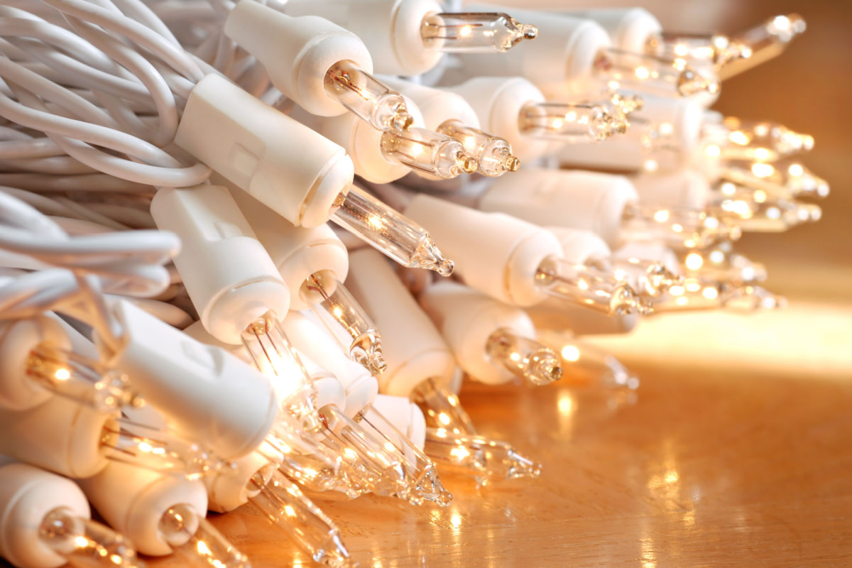 Woman's Lighted Christmas Garland is a Fast and Easy Way to Deck the