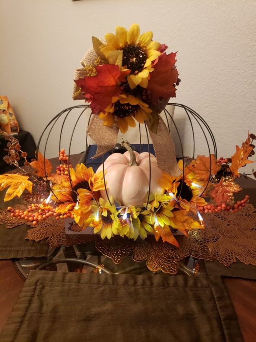 35+ Budget and Dollar Store Thanksgiving Table Settings and Decorations