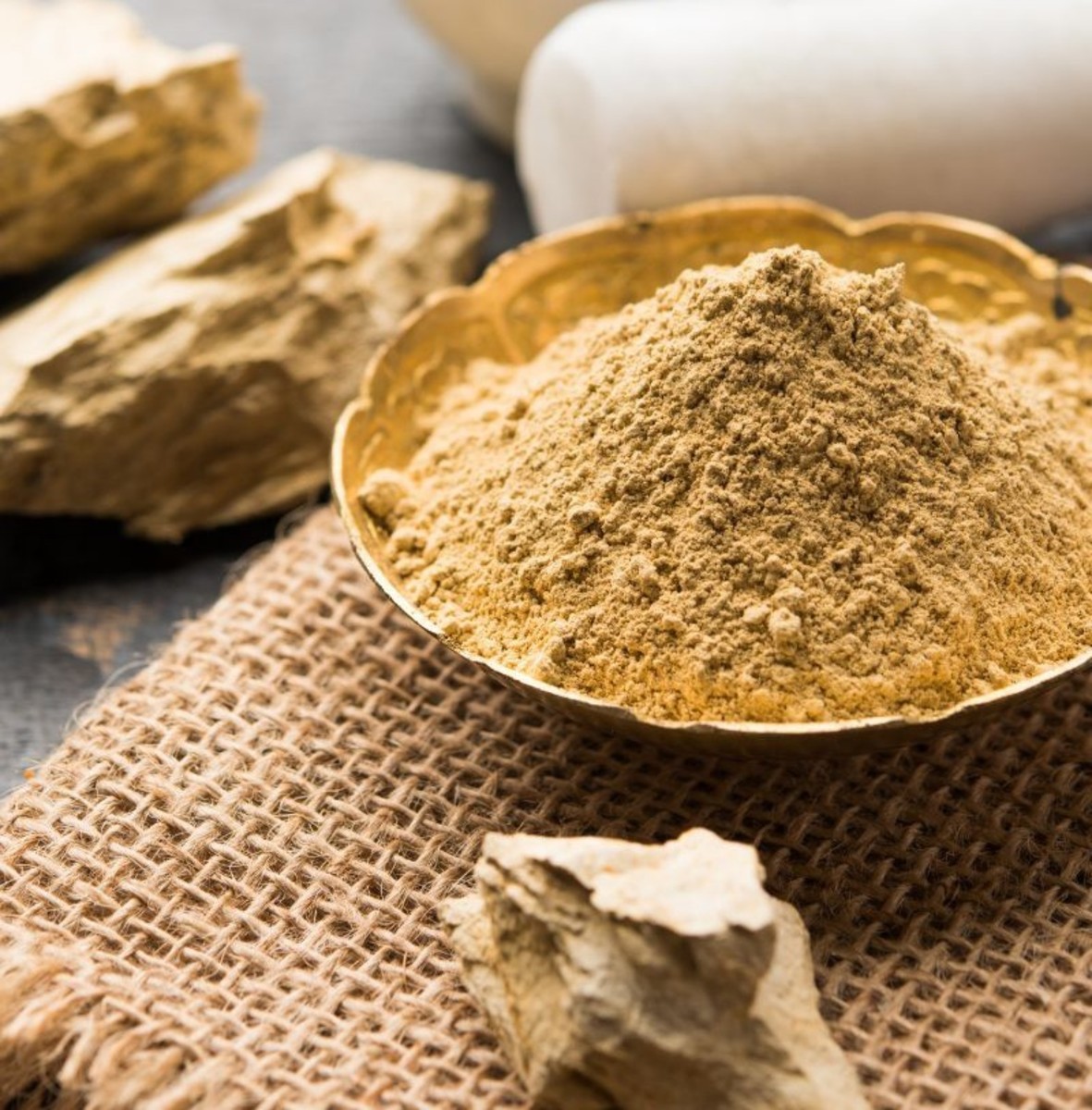 Multani Mitti Uses and Diy Face Masks for a Clear Skin