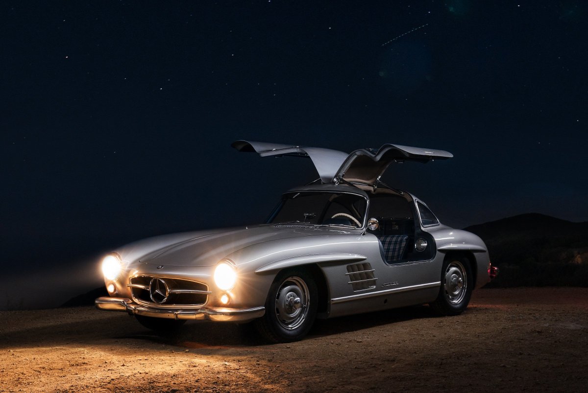 21 Cars With Gullwing Doors