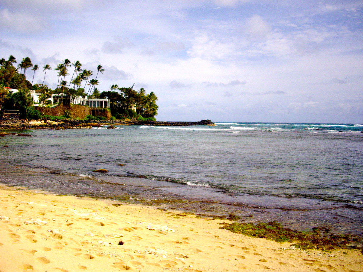 How to find a Secluded Beach Near Waikiki