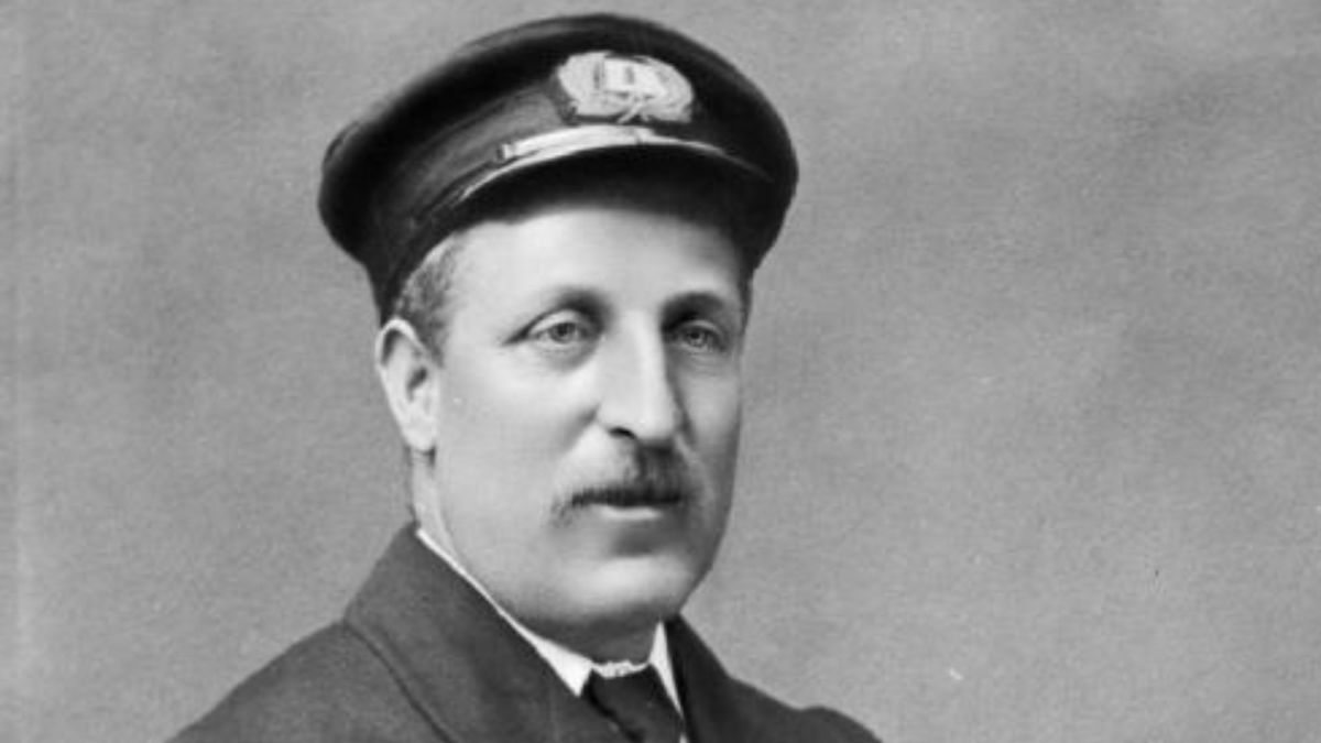 WWI: Germans Execute Captain Fryatt of the British Merchant Marine
