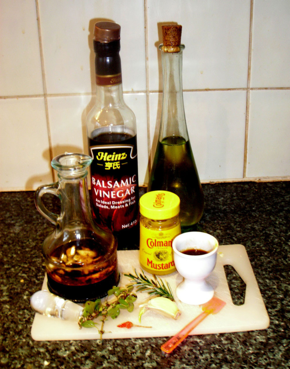 How to Make a Basic French-Style Salad Dressing (Vinaigrette)