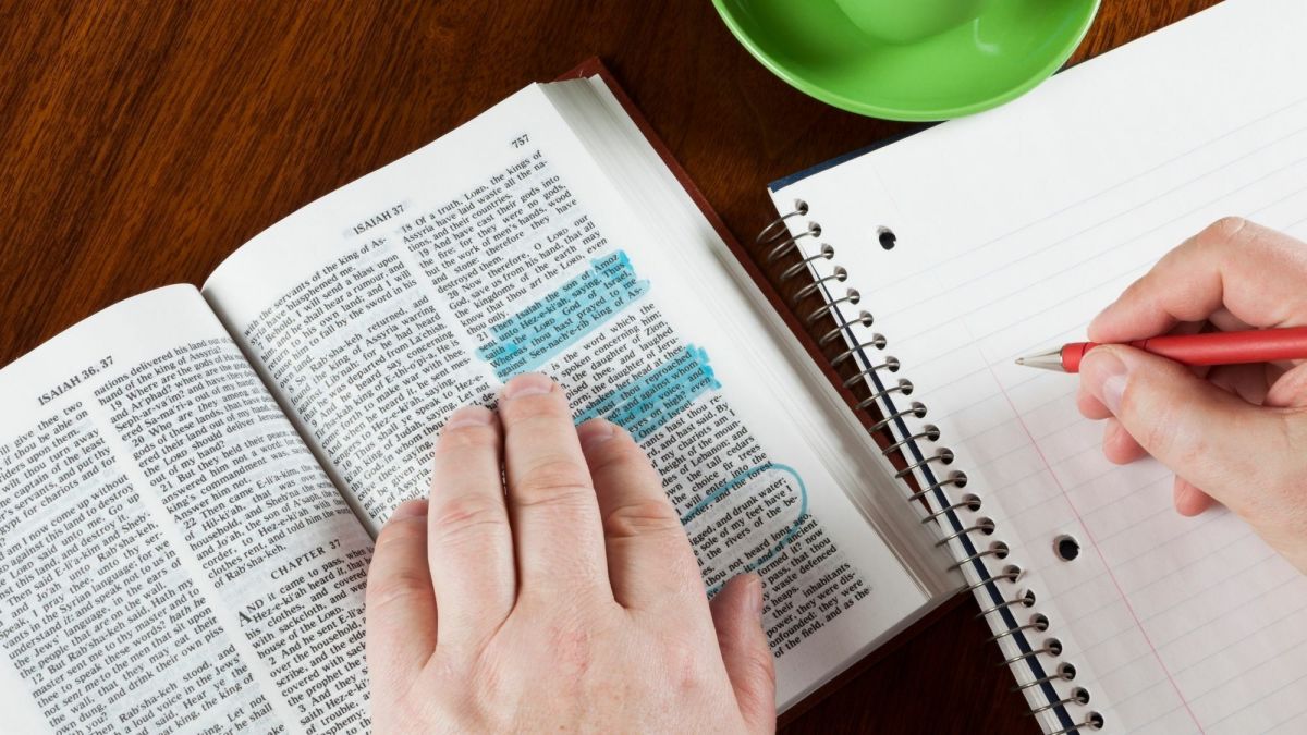 How to Do a Bible Manuscript Study: Step-by-Step Plus Tips
