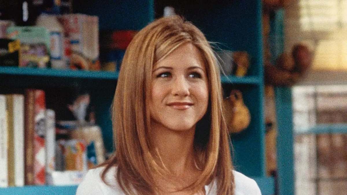 Friends: Unearthing the Amusing Plot Inconsistencies in the Beloved Sitcom