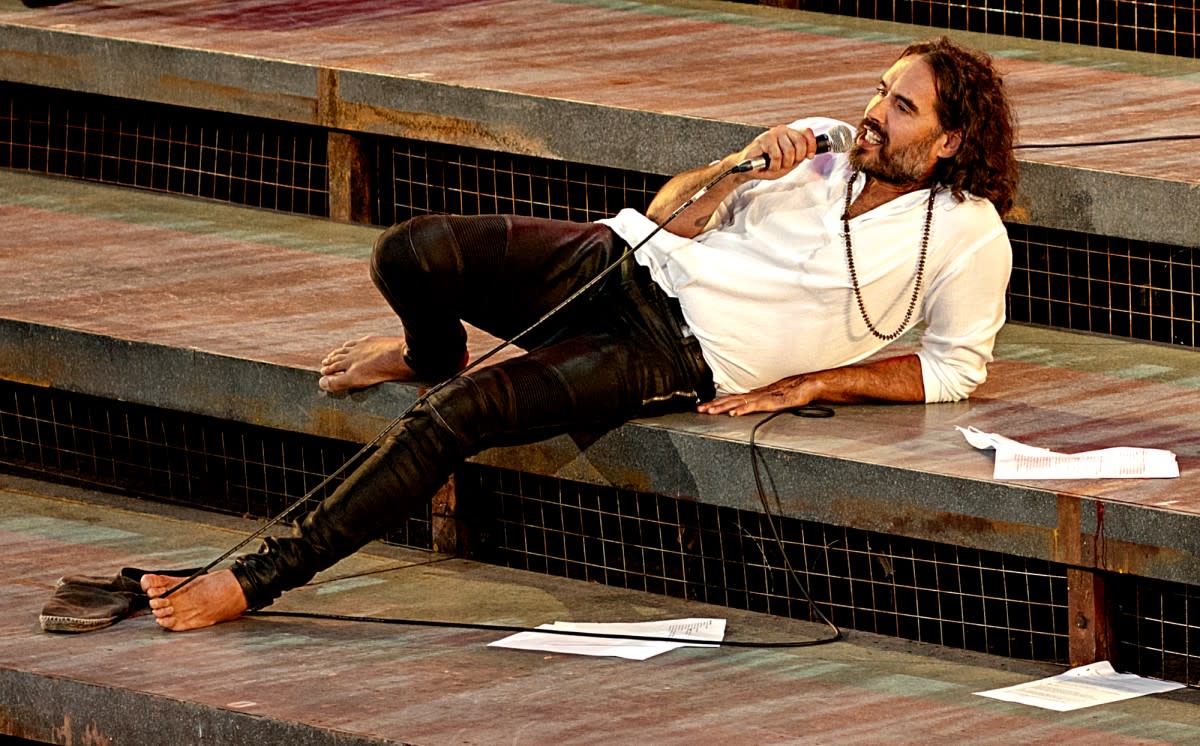 5 Reasons Why People Hate Russell Brand