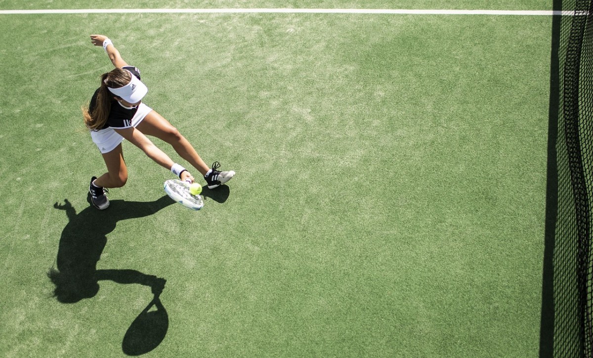 Tennis Singles vs Doubles: Which Is More Difficult?