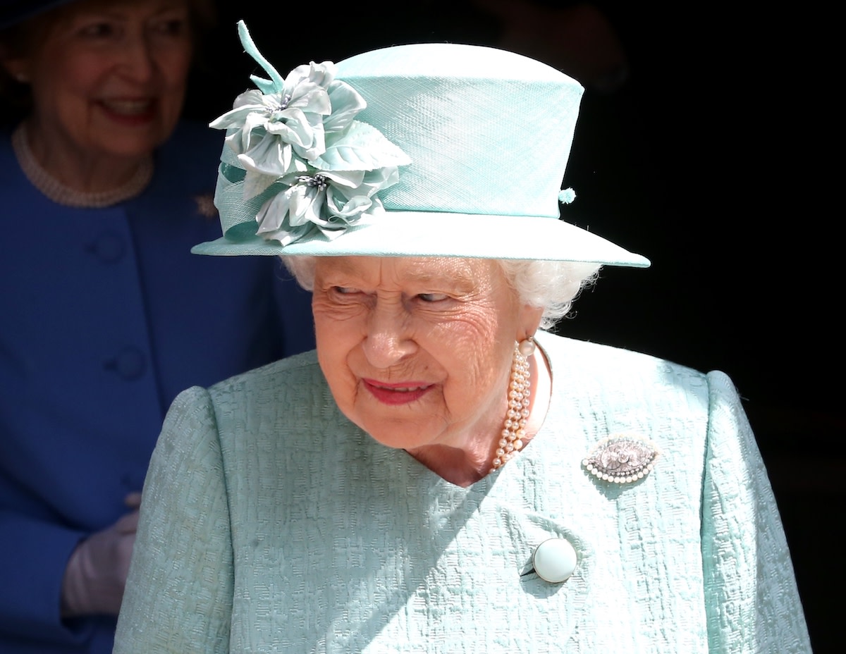 People Theorize Queen Elizabeth Was Secretly a Druid Witch and Believe ...