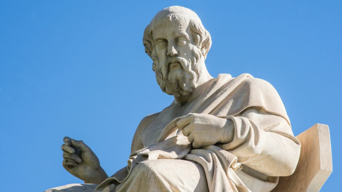Platon don t. Философ. Платон. Платон памятник. Культурфилософы.