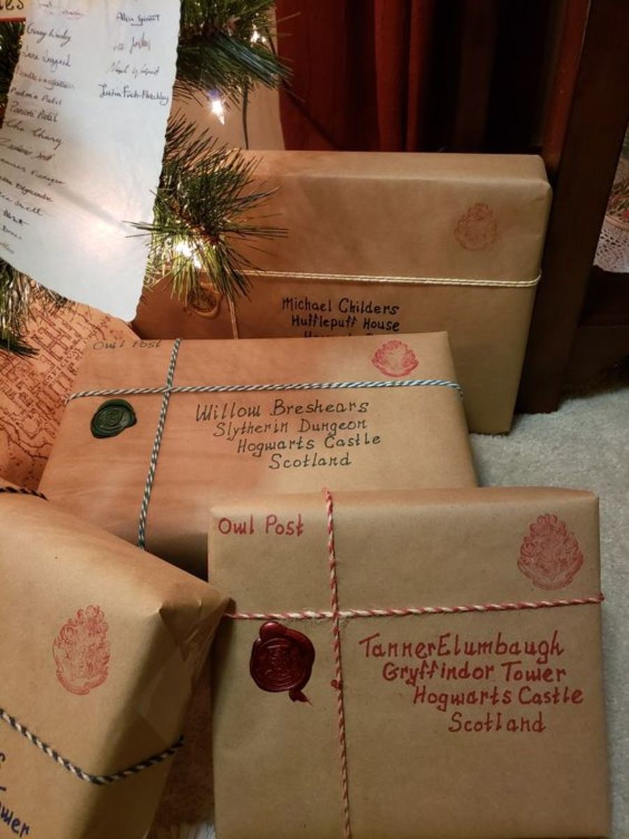 Creative Gift Wrapping: Maps with Wax Seals!